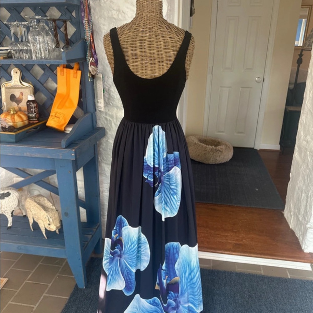 Alice + Olivia Black Sleeveless Maxi Sundress